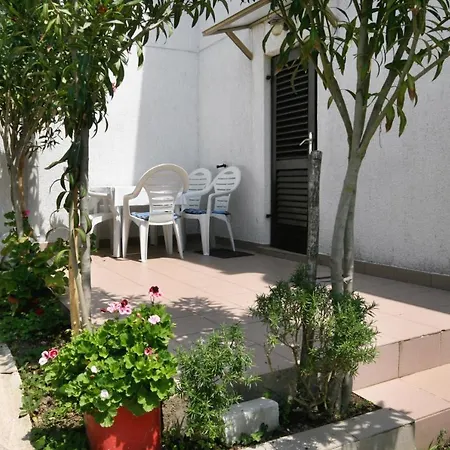 With A Parking Space Baska, Krk - 5412 באסקה